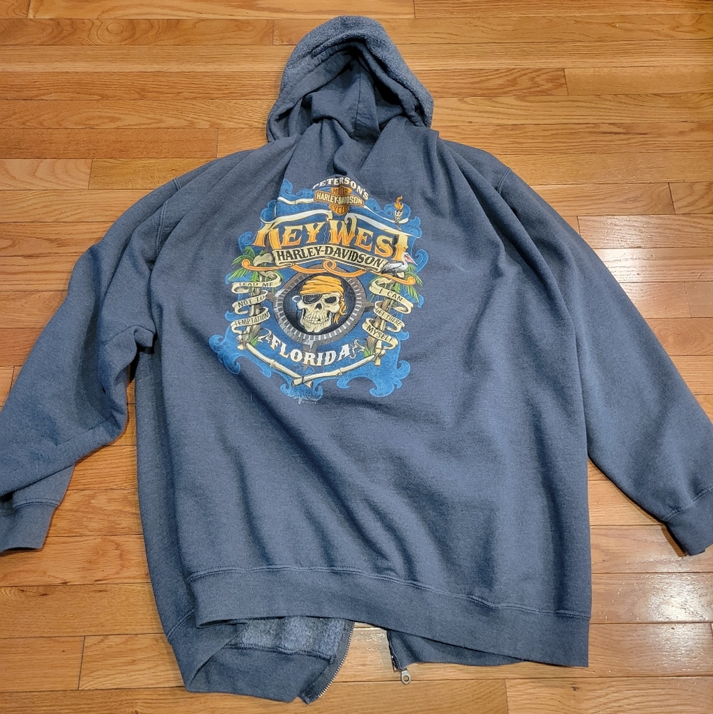 Harley-Davidson sweatshirt